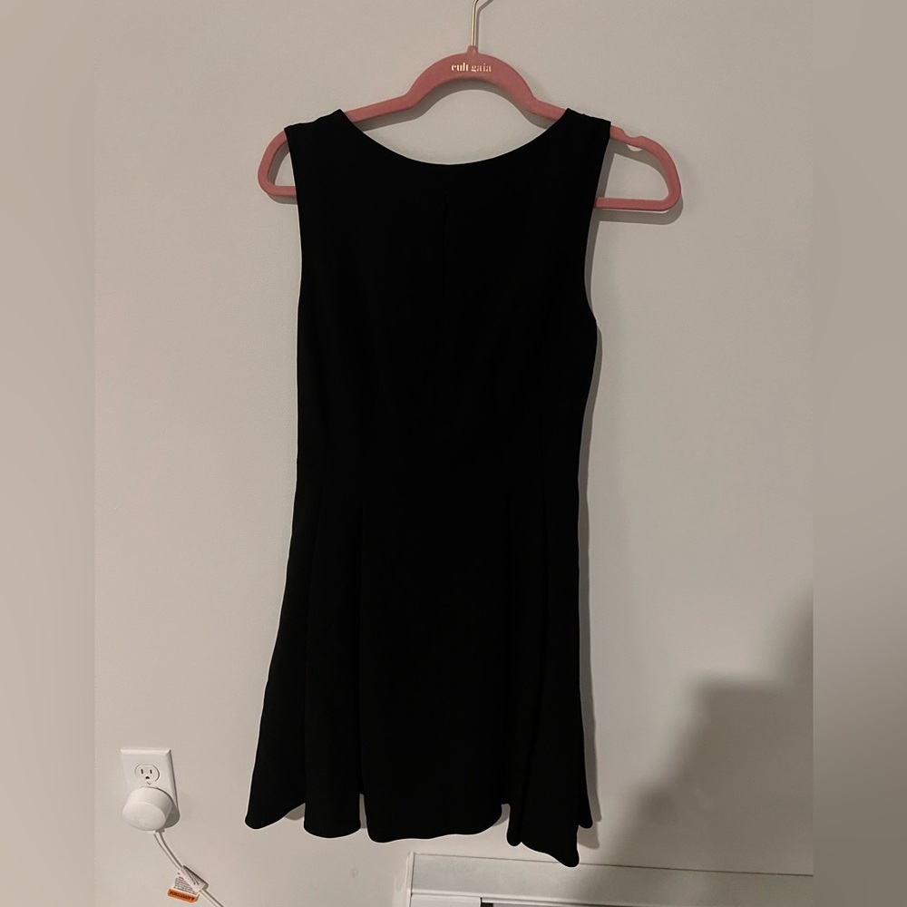 Theory women’s fit and flare dress in admiral crepe, black, size 4